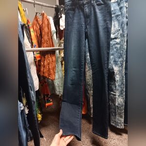 Stylish Indigo Women's Straight Leg Jeans